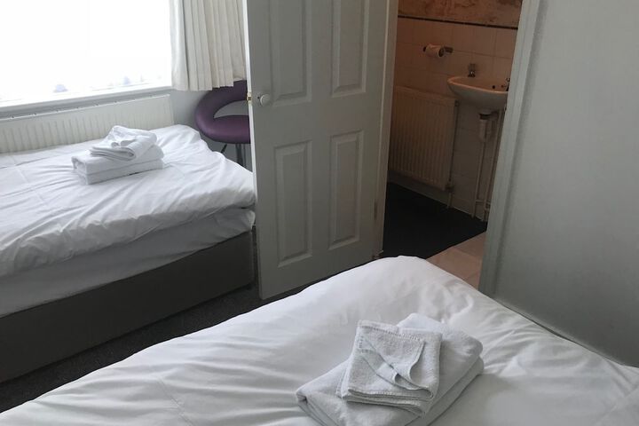 Room 29 of 73