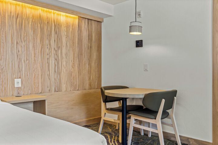 Room 13 of 48