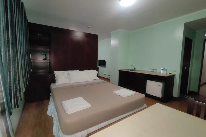Room 5 of 31