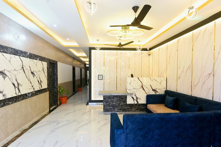 Hotel Interior 5 of 28