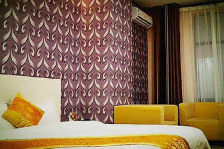 Room 54 of 71