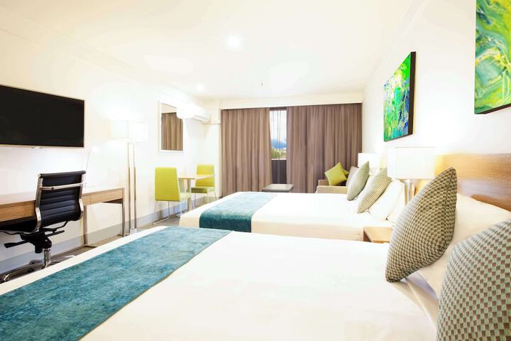 Room 10 of 53