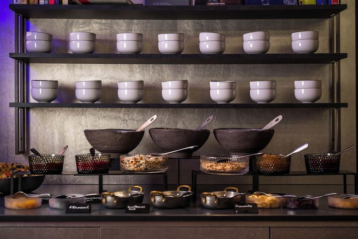 Breakfast/Coffee Service 103 of 170
