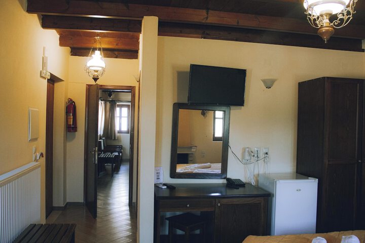 Room 50 of 206