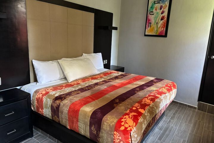 Room 7 of 44