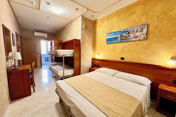 Room 13 of 45