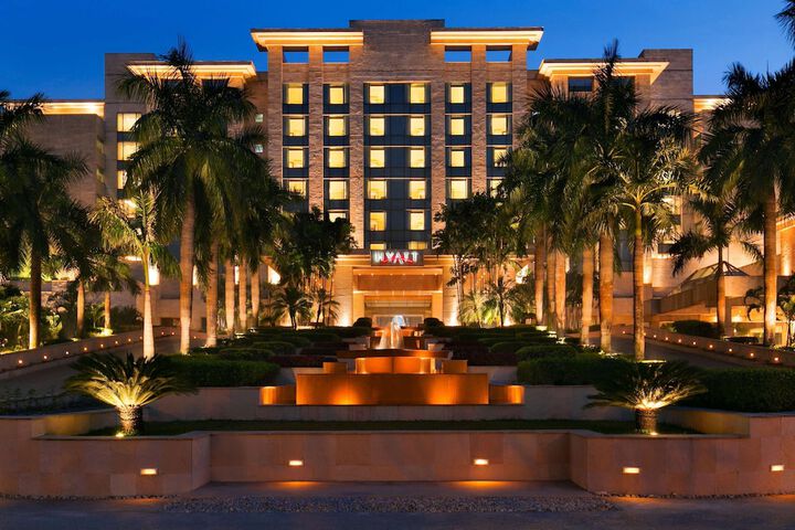 Hotel 76 of 81