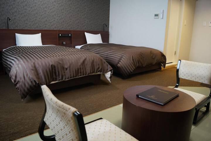 Room 10 of 47