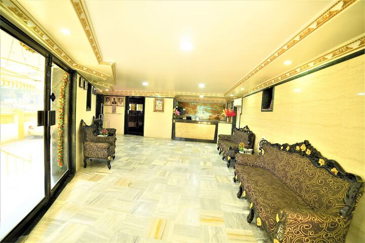 Guest Lobby