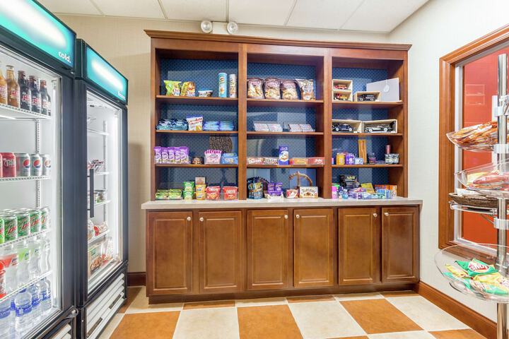 Snack bar