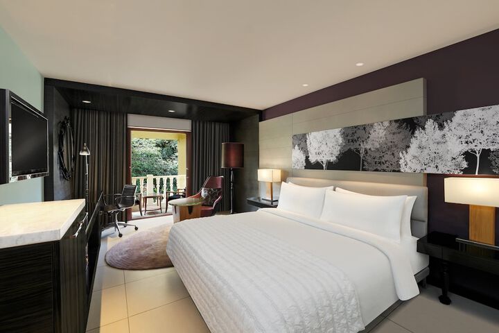 Room 12 of 68