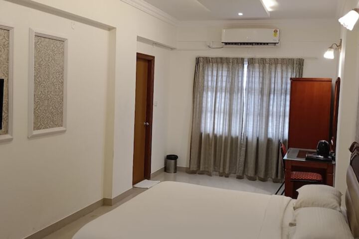 Room 11 of 70