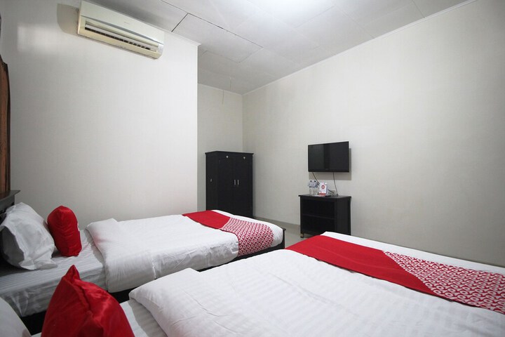 Room 15 of 34