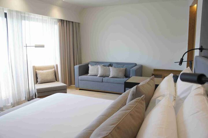 Room 25 of 61