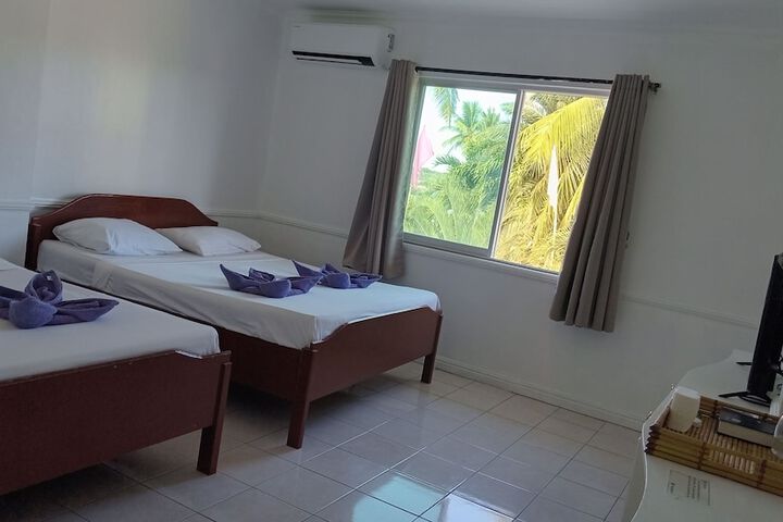 Room 10 of 22