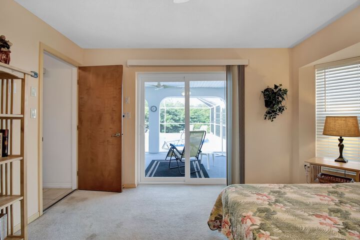 Room 7 of 48