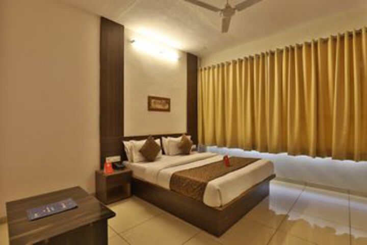 Room 7 of 25