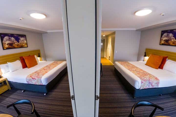 Room 12 of 60