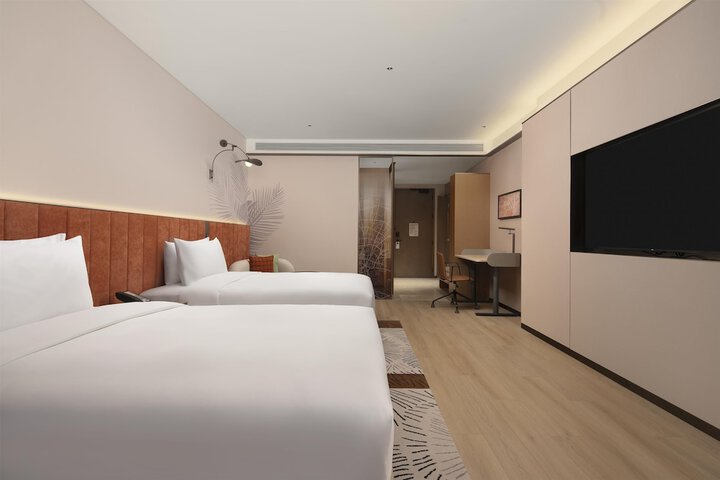 Room 13 of 49