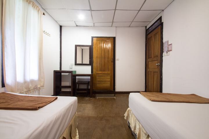 Room 10 of 63