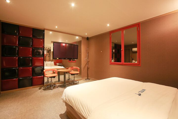 Room 90 of 121