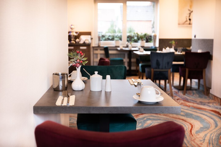 Breakfast/Coffee Service 65 of 84