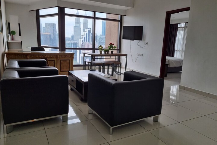 Room 26 of 87