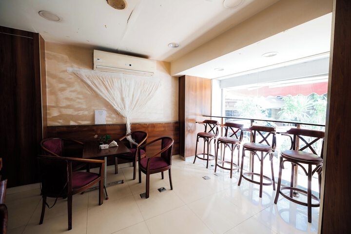 Coffee shop