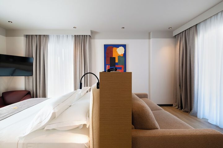 Room 47 of 109