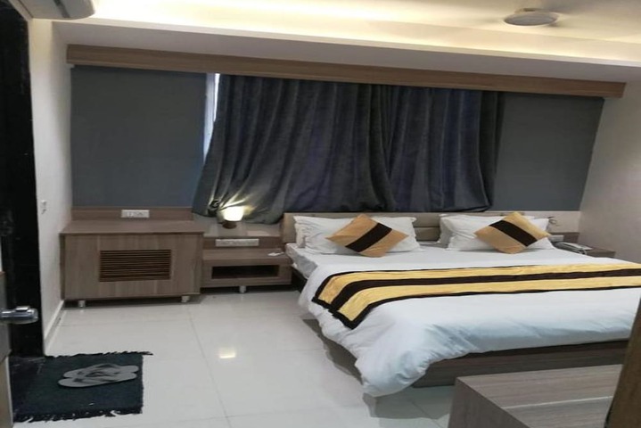Room 14 of 20
