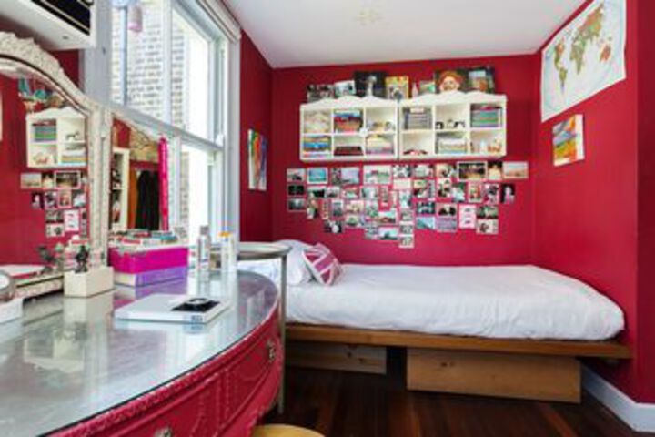 Room 10 of 23