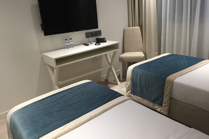 Room 8 of 41
