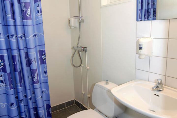 Room 18 of 27