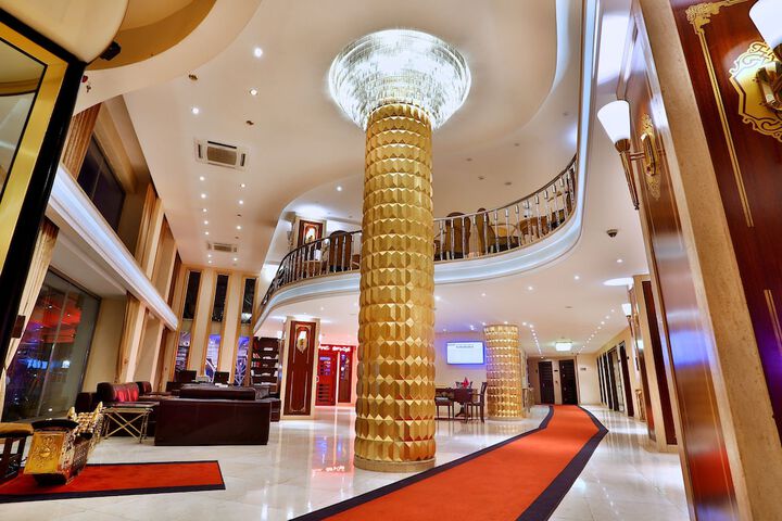 Guest Lobby