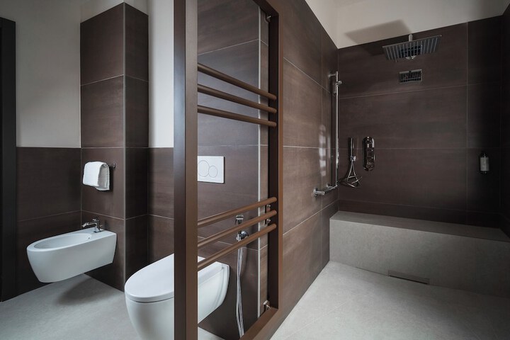 Room 44 of 106
