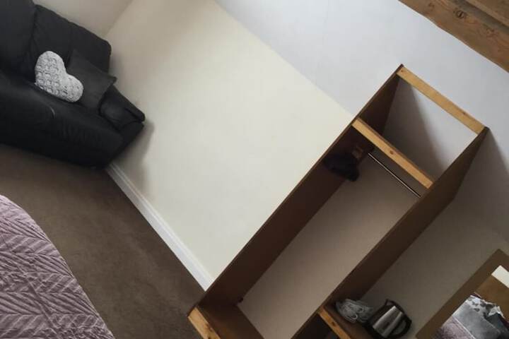 Room 6 of 34