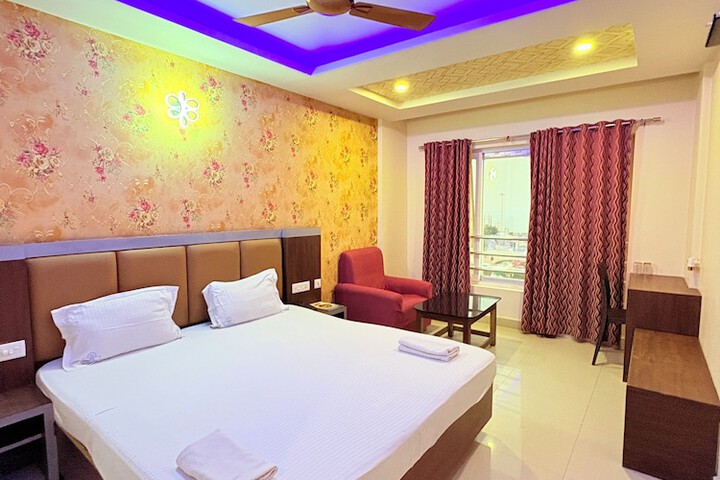 Room 16 of 30