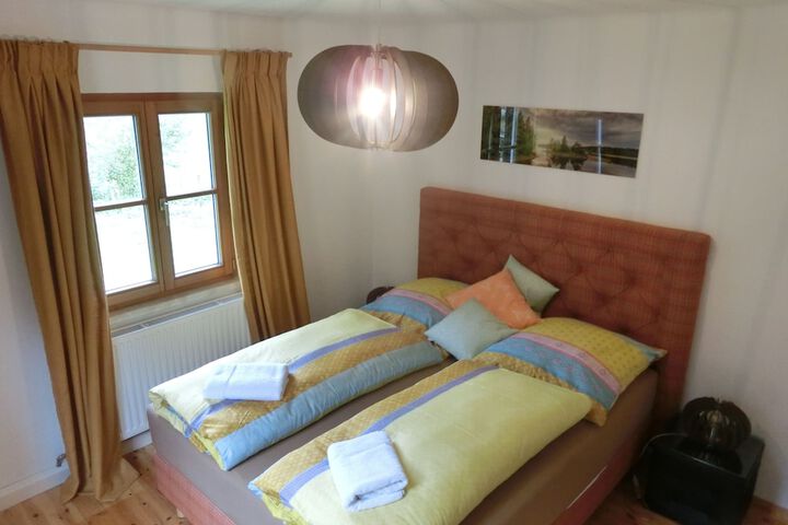 Room 4 of 62