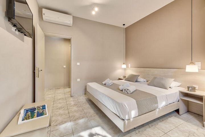 Room 44 of 71