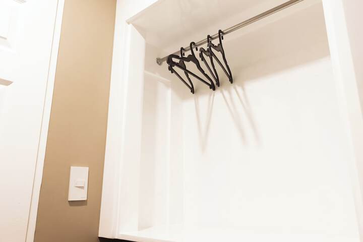 Room 9 of 29