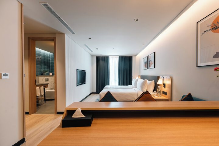 Room 10 of 78