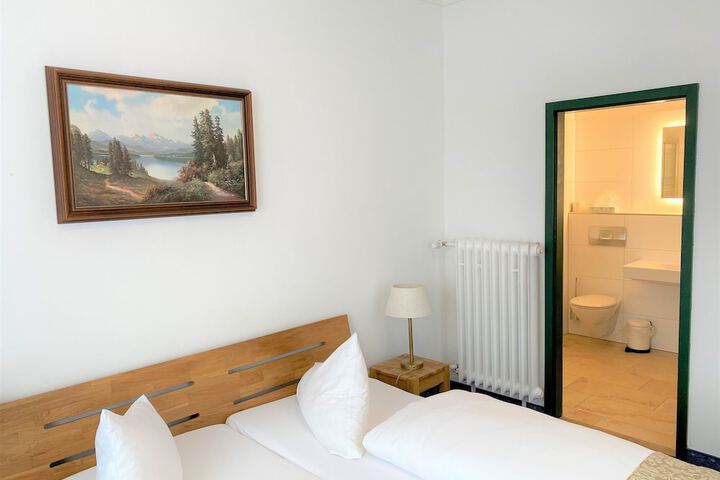 Room 14 of 45