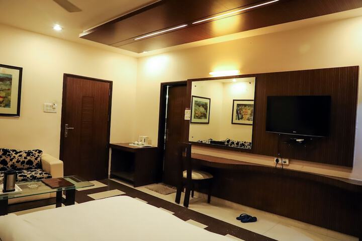Room 19 of 32