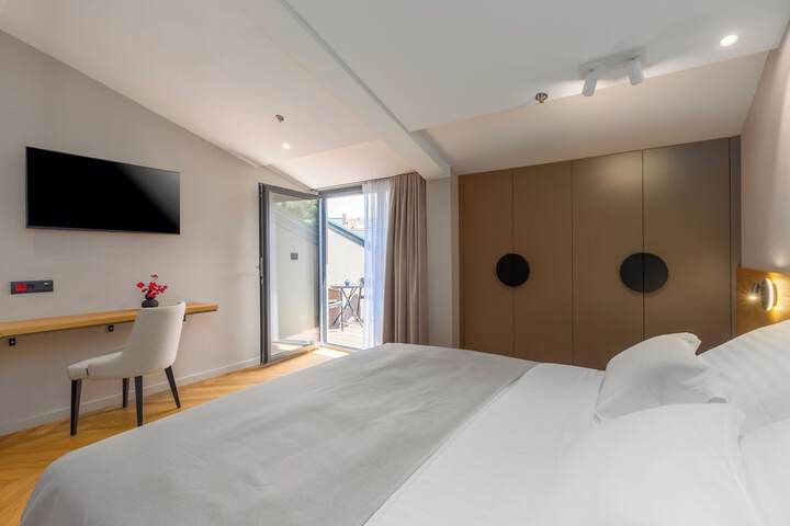 Room 13 of 59