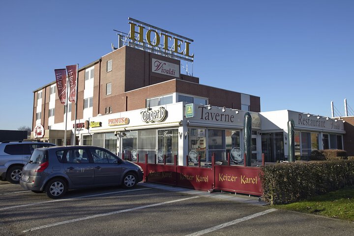 Hotel 37 of 39