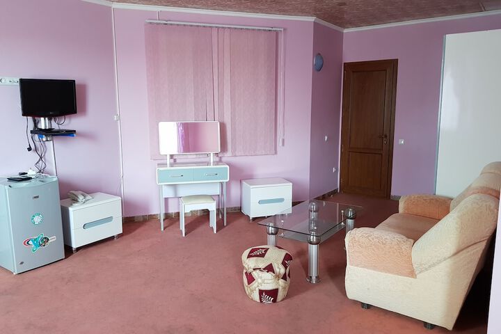 Room 12 of 41