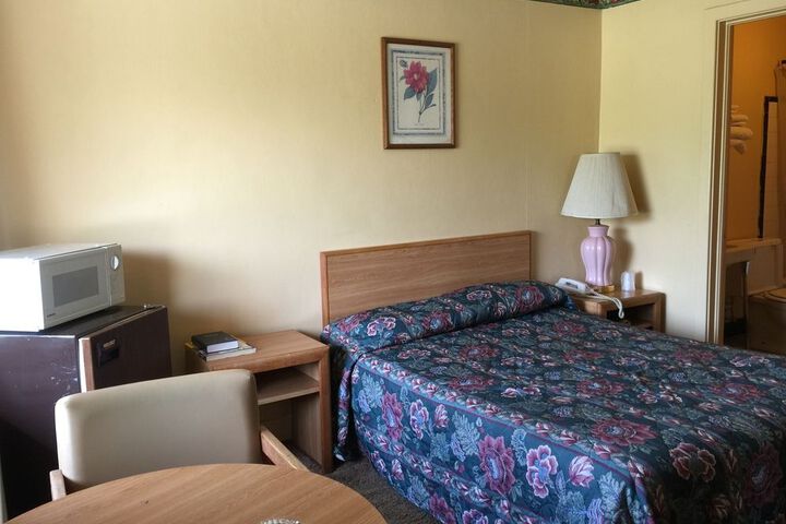 Room 16 of 22
