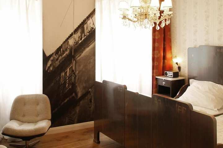 Room 8 of 51