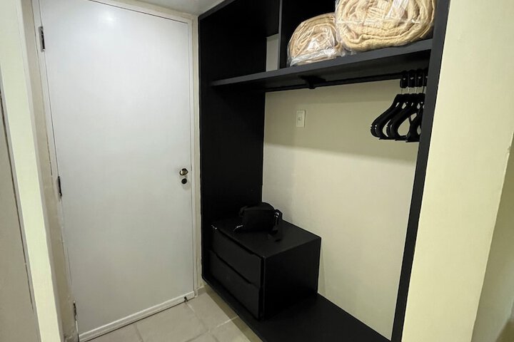 Room 14 of 115