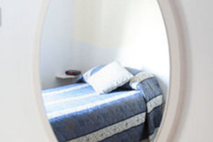 Room 28 of 48